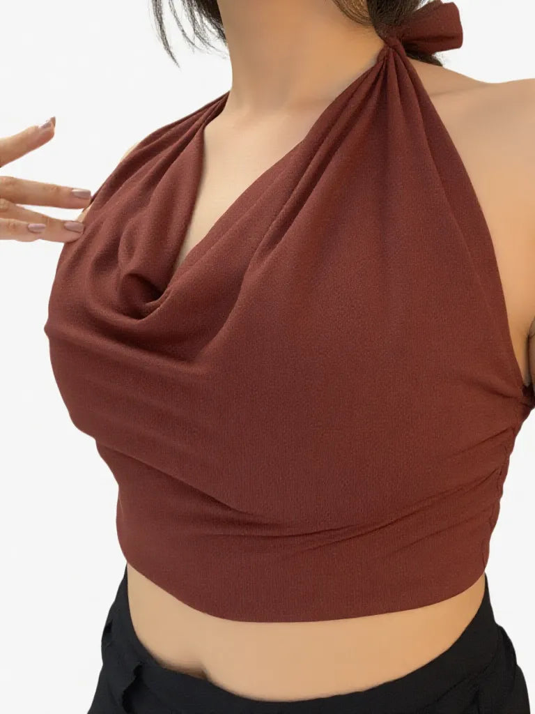 TOP ESSENTIAL BACKLESS